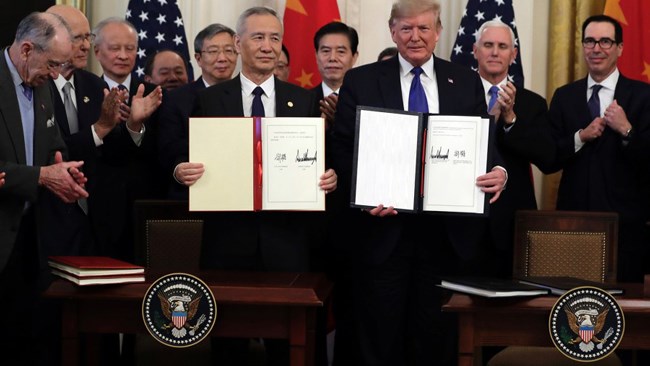 جنگ تجاری آمریکا و چین روی مسیر توافق قرار گرفت