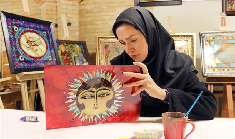 نمایشگاه نقاشی‌های پشت‌شیشه آقاقاسمی‌ها در وزارت میراث‌فرهنگی، گردشگری و صنایع‌دستی