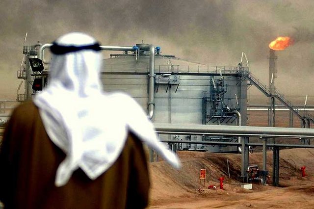 خسارت مالی عربستان از جنگ قیمت نفت