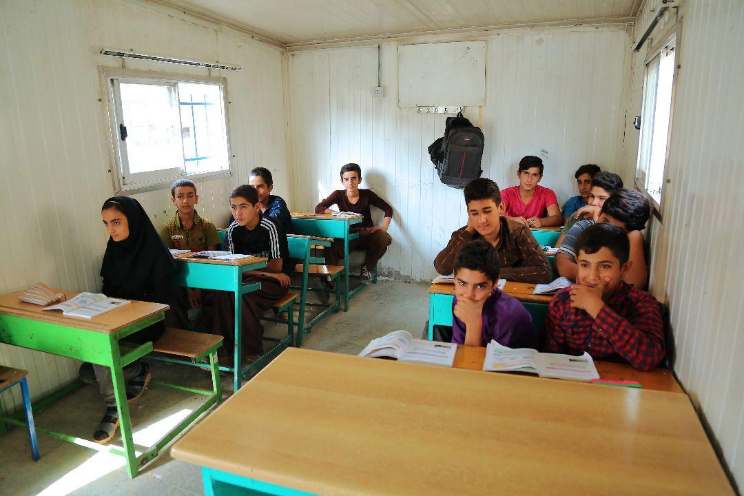 خدمات ویژه بنیاد برکت به معلمان و دانش‌آموزان مناطق محروم