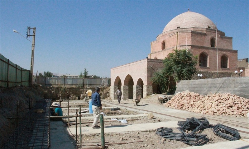 سامان‌دهی و احیای حجره‌های مسجد جامع ارومیه آغاز شد