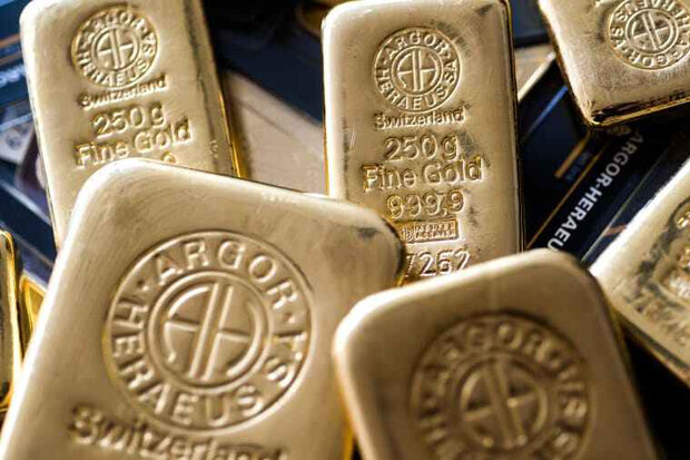 قیمت جهانی طلا دوباره به ۲۰۰۰ دلار نزدیک شد