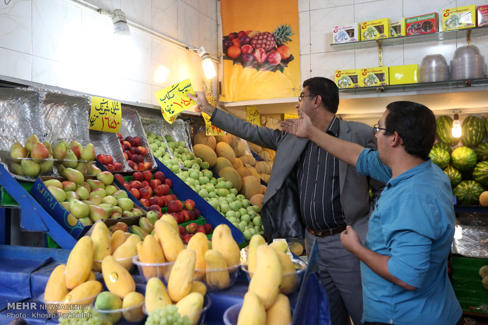 واکنش تعزیرات به گرانفروشی میوه در فروشگاه‌های پایتخت