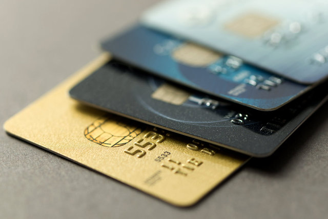چرا متقاضیان نمی‌توانند کارت اعتباری سهام عدالت بگیرند؟