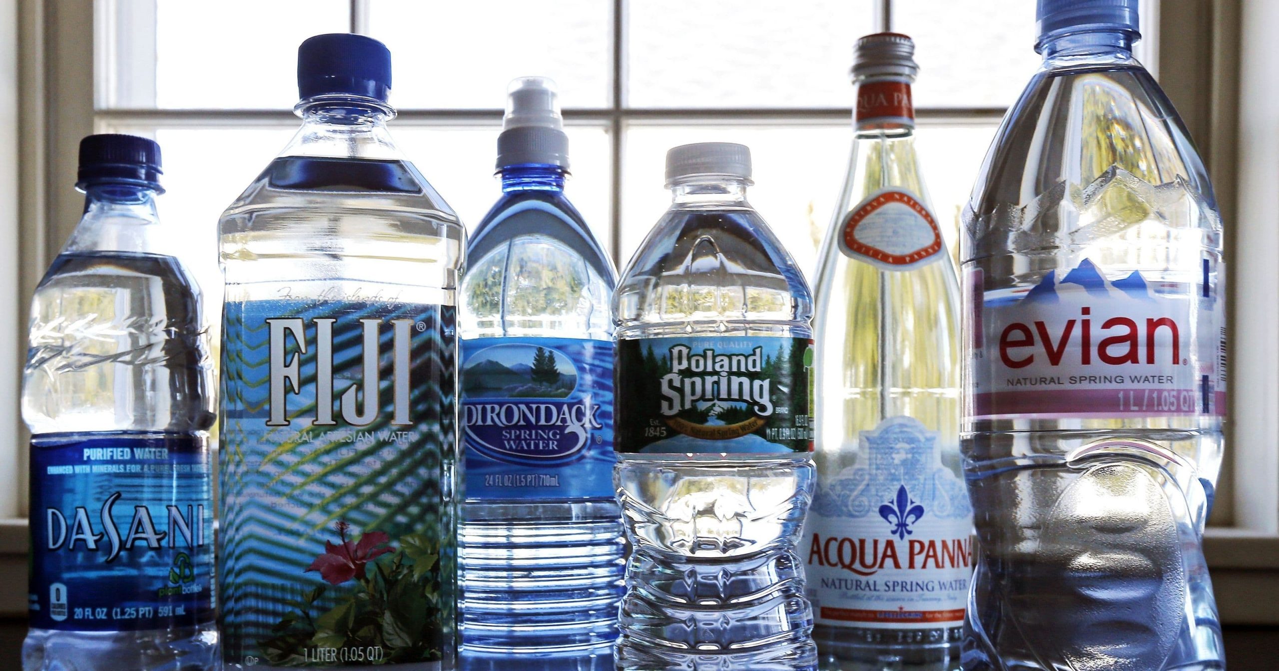 فروش آب معدنی های لوکس ۱۰۰ هزارتومانی در بازار