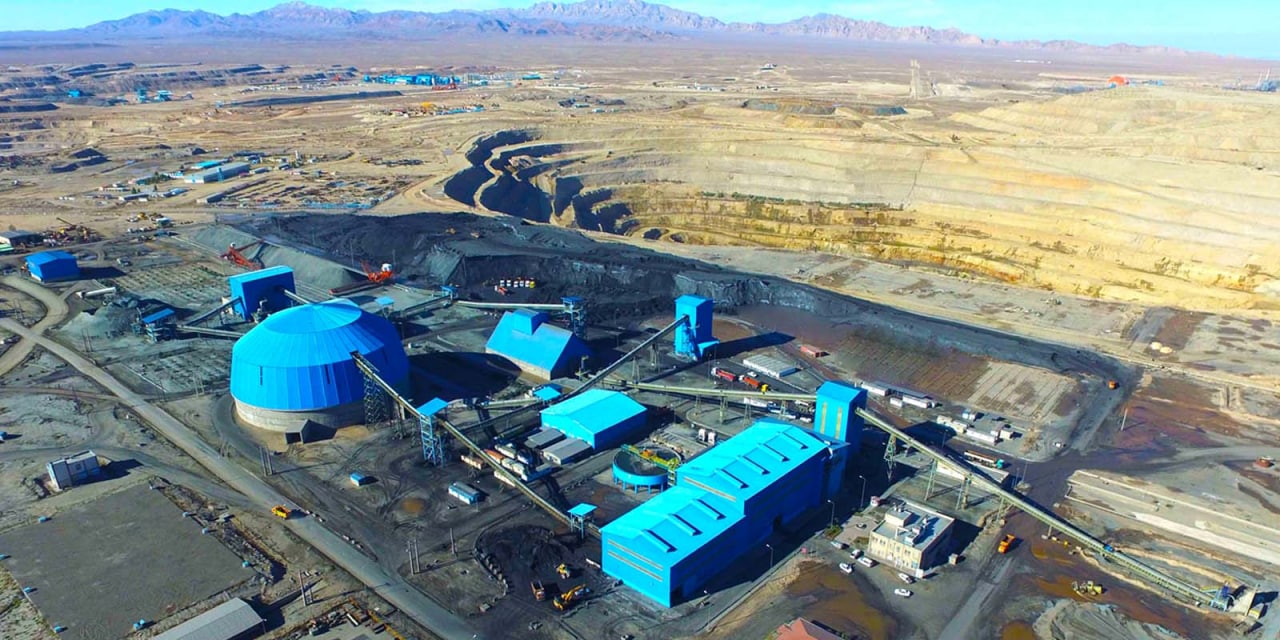 مجوز استخراج و برداشت از محدوده ای به وسعت ۲۳۸ هکتار از سد باطله فولاد سنگان توسط پیمانکار گروه الف مجتمع سنگان صادر شد.
