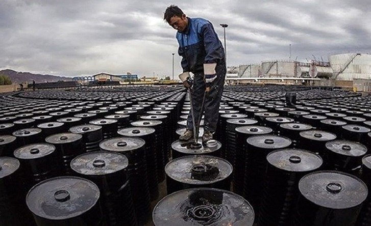 وزارت نفت تحویل ماده اولیه قیر تهاتری را متوقف کرده است