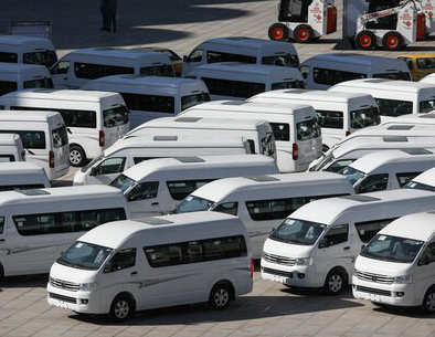 آغار واگذاری ۶۳۰ دستگاه ون تاکسی در تهران