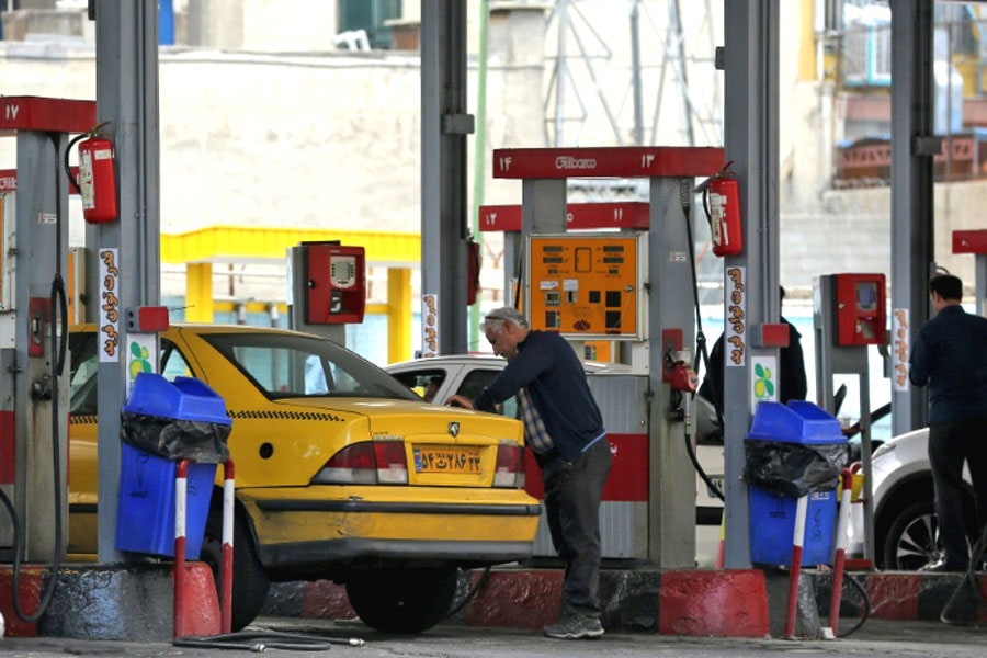 توزیع بنزین سوپر در روزهای آینده/ تراز تولید و مصرف بنزین منفی شد