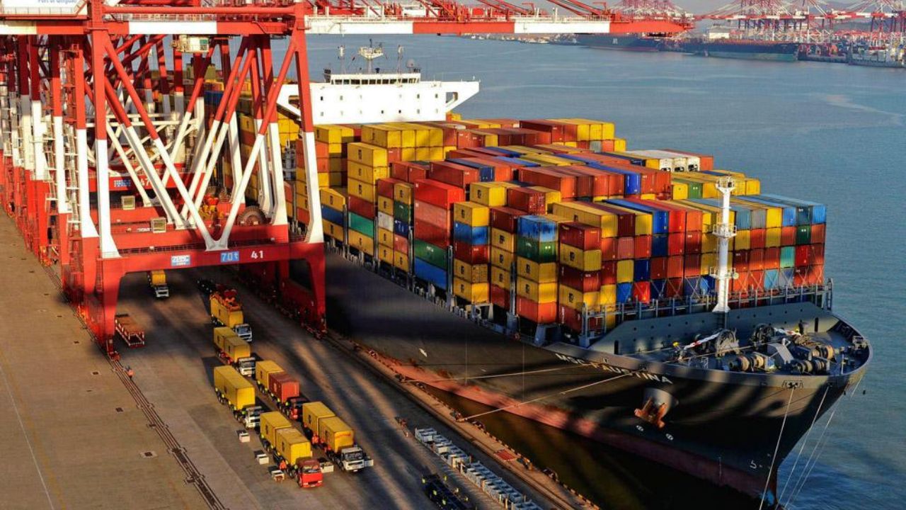 تجارت خارجی ایران ۶۴ میلیارد دلاری شد
