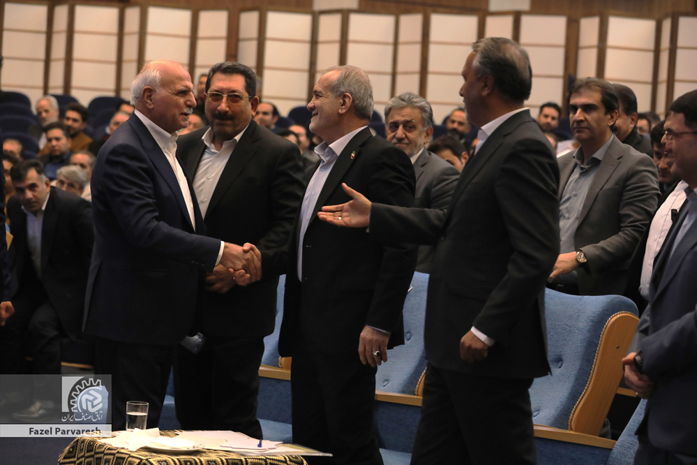 رئیس جمهور با انتخاب قاسم نوده‌فراهانی، رئیس اتاق اصناف ایران به عنوان مشاور امور اصناف موافقت کرد