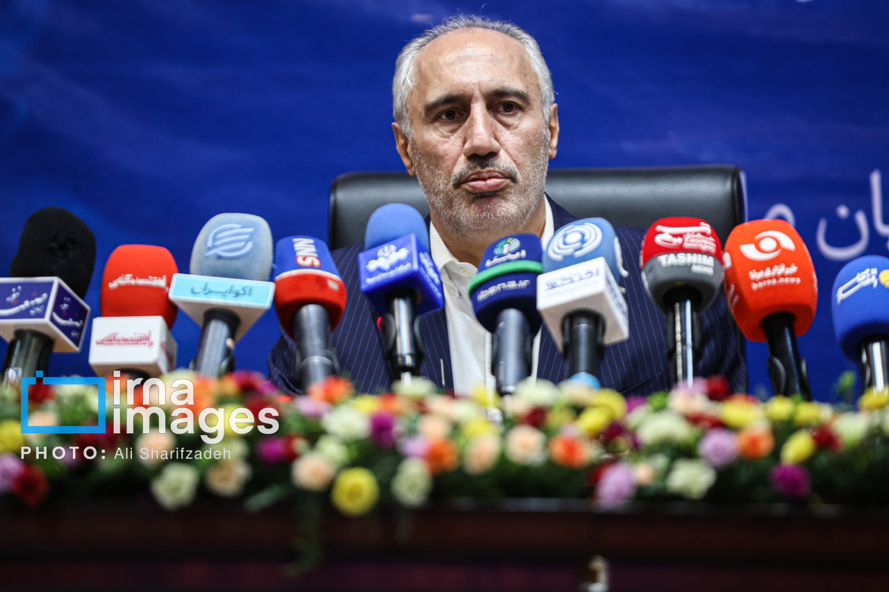 ۱۰۰ درصد درآمد نفتی دولت صرف کالاهای اساسی و دارو می‌شود/اجرای طرح جدید کالابرگ