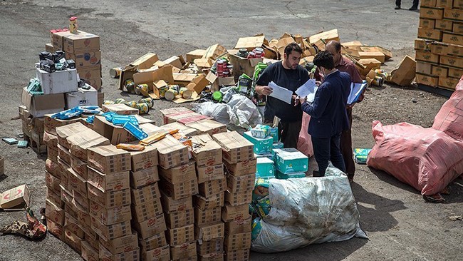 چرا فعالان اقتصادی قانون مبارزه با قاچاق کالا را مانع تجارت می‌دانند؟/فروش زیرزمینی کالاهای قاچاق