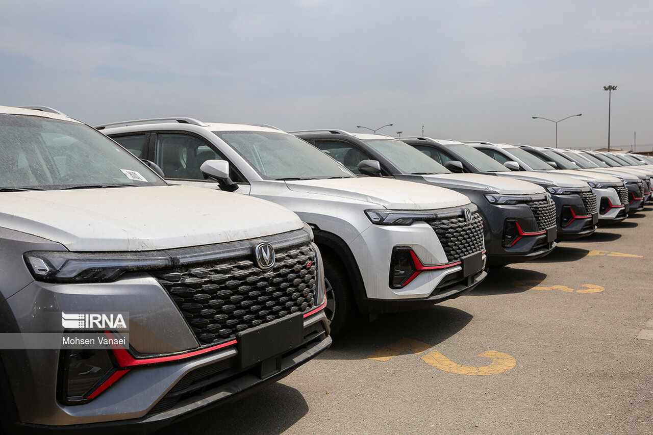 ۹ هزار خودرو در انتظار ترخیص از گمرک/ ۲۲ هزار خودرو برای جانبازان تامین شد