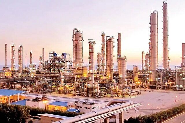 اولویت تامین اقلام پتروشیمی برای واحدهای تولیدی است