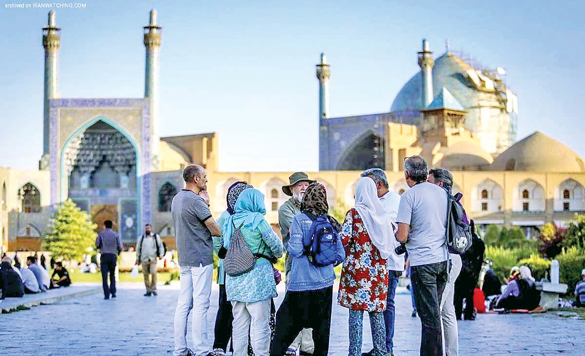 صنعت گردشگری ایران قفل شده است/ اختلال اینترنت و بی‌ثباتی اقتصادی در کمین نیروی انسانی