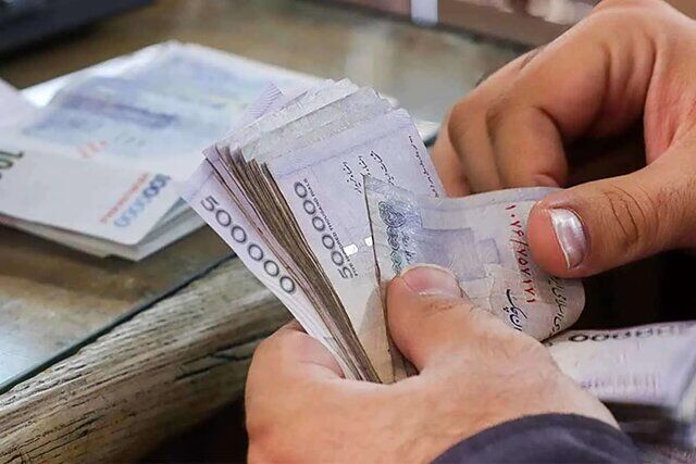 لزوم ترمیم دستمزدها در نیمه دوم سال/تصمیم‌گیرنده درباره اعتبار کالابرگ دولت است