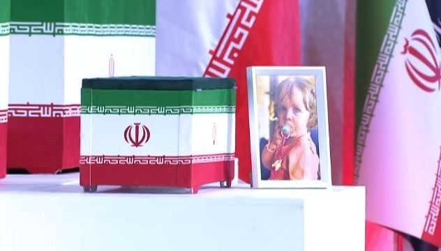 امام شهید , تشییع امام شهید , تشییع رهبر شهید , تشییع آیت‌الله‌العظمی سید علی خامنه‌ای , بدرقه آقای شهید ایران , 